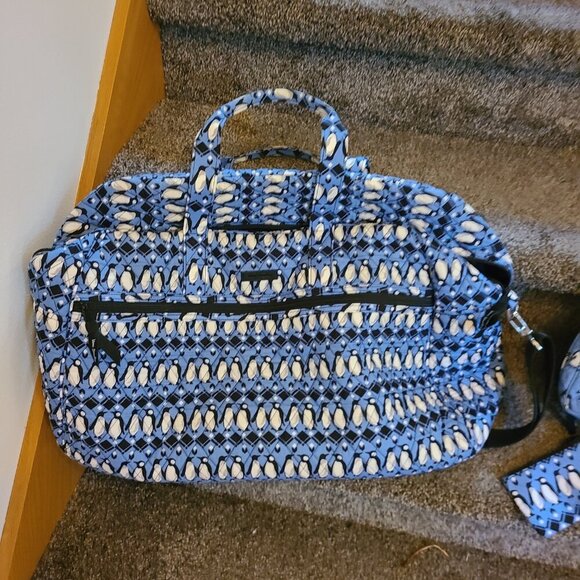 Vera Bradley Blue Penguin Lot of 3 Bags - Grand Traveler, Makeup/Toiletry and ID - Picture 4 of 14